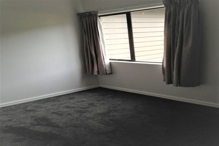 Photo of property in 112 Weka Street, Miramar, Wellington, 6022