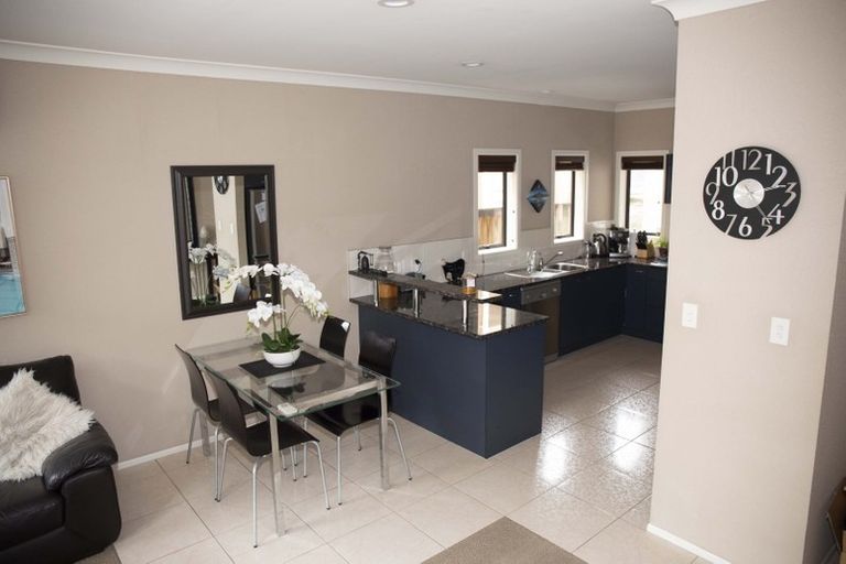 Photo of property in 68 Huntington Drive, Huntington Park, Auckland, 2013