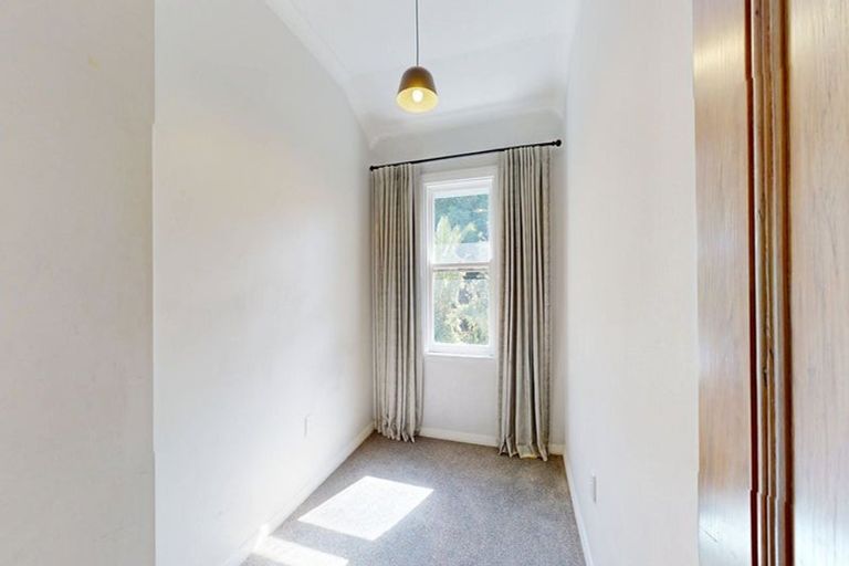 Photo of property in 44 Aurora Terrace, Kelburn, Wellington, 6012