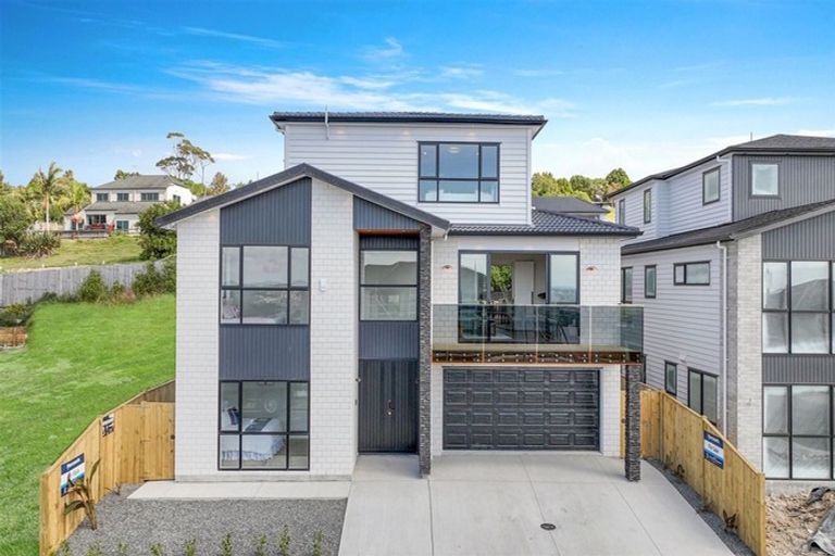 Photo of property in 41 Elevation Street, Flat Bush, Auckland, 2019