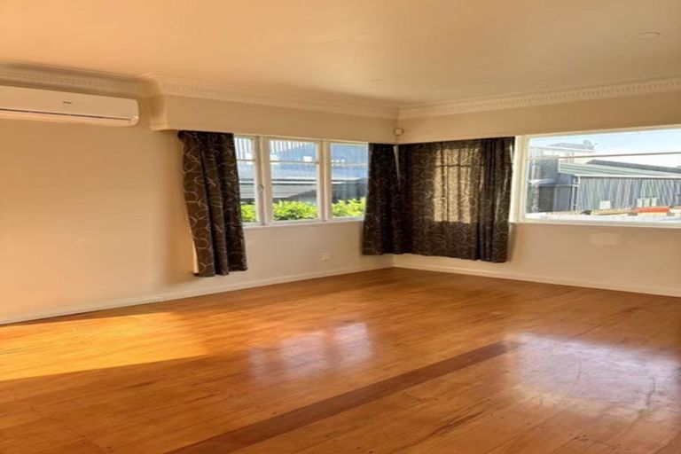 Photo of property in 57 Hayr Road, Three Kings, Auckland, 1042