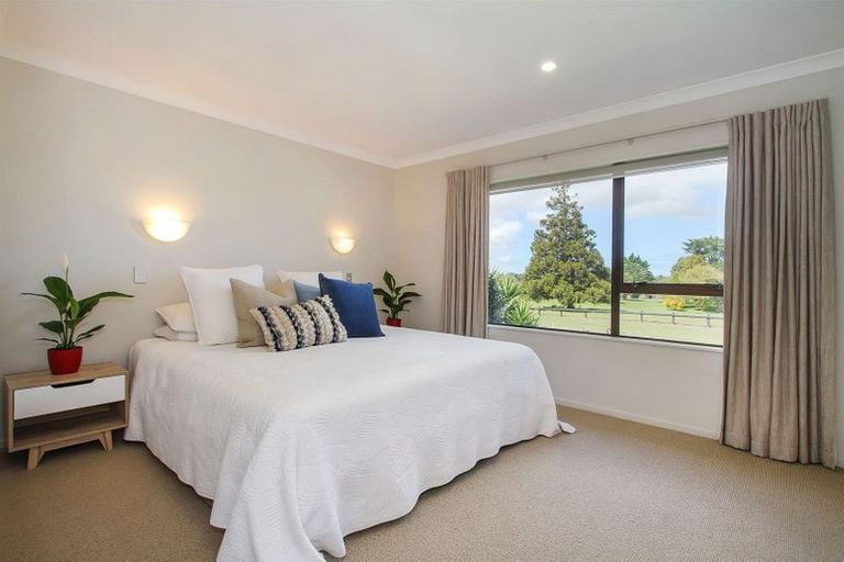 Photo of property in 25 Stella Drive, Clarks Beach, 2122