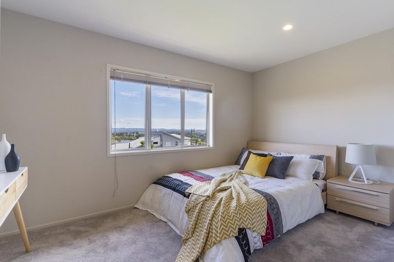 Photo of property in 51 Kittiwake Drive, Schnapper Rock, Auckland, 0632