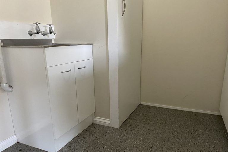 Photo of property in 1a Grove Road, Addington, Christchurch, 8024