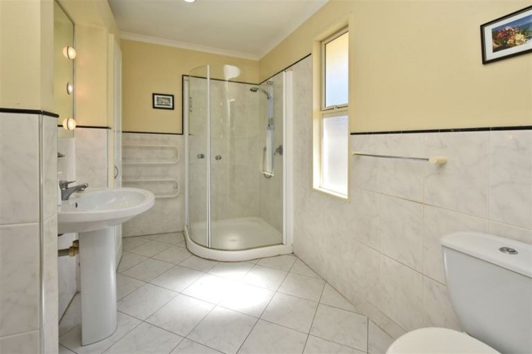 Photo of property in 5 Stoddart Lane, Cashmere, Christchurch, 8022