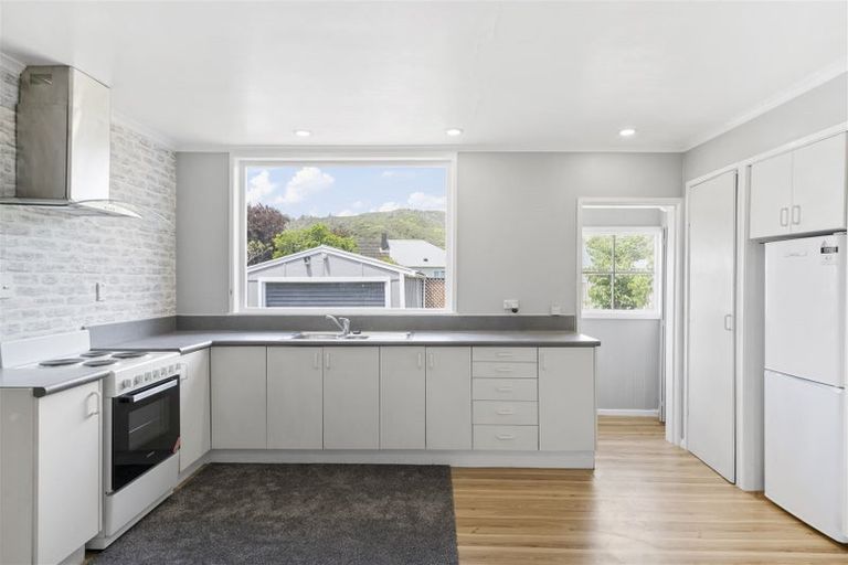 Photo of property in 34 Milne Crescent, Taita, Lower Hutt, 5011