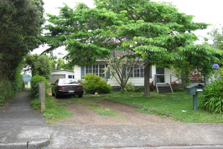 Photo of property in 11 Nadine Place, Mangere Bridge, Auckland, 2022