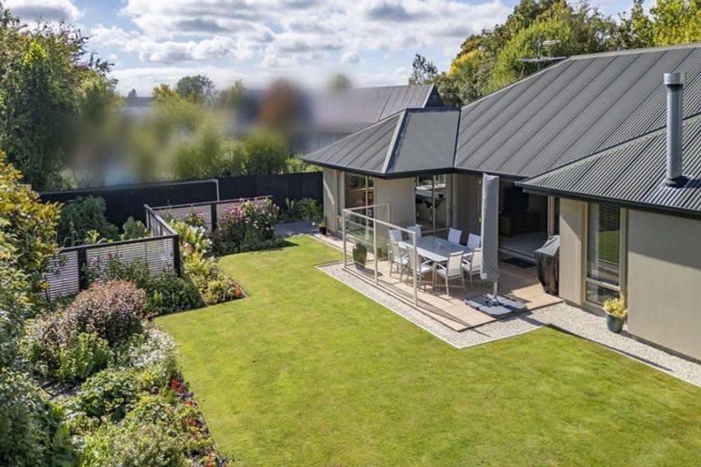 Photo of property in 9a Harrod Place, Rangiora, 7400