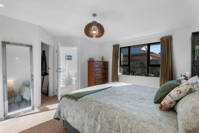 Photo of property in 1 White Hart Lane, Mosgiel, 9024