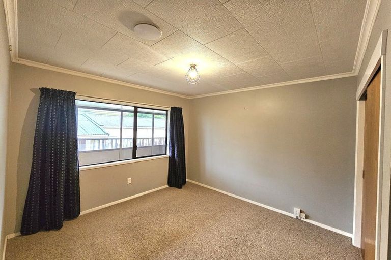 Photo of property in 23 Humphries Street, Inglewood, 4330