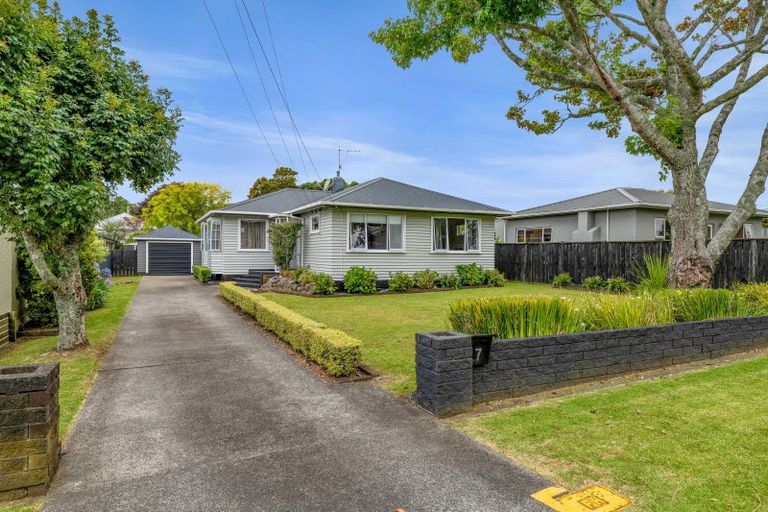 Photo of property in 7 Hursthouse Street, Vogeltown, New Plymouth, 4310