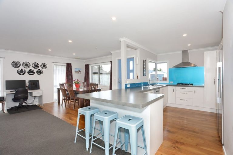 Photo of property in 3 Guthrie Court, Bulls, 4818