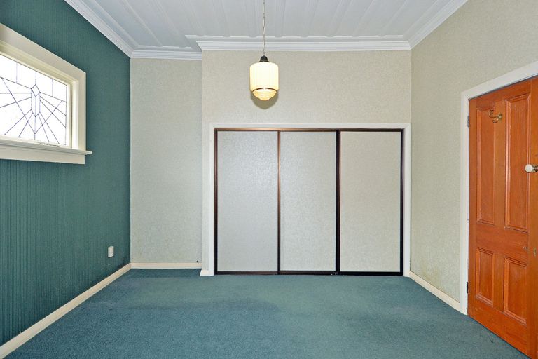 Photo of property in 17 West Avenue, Saint Clair, Dunedin, 9012