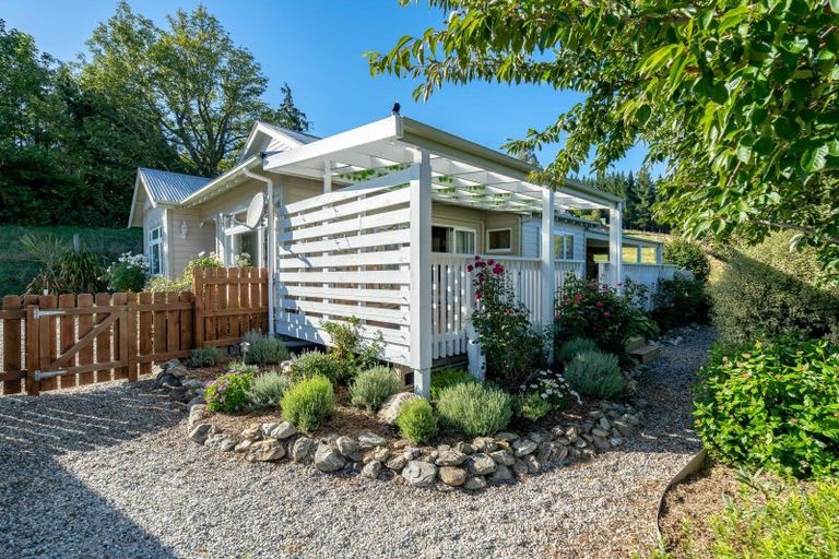 Photo of property in 10a Hill Street, Lawrence, 9532