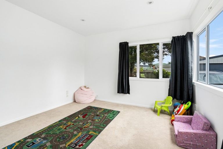 Photo of property in 97 Hatea Drive, Regent, Whangarei, 0112