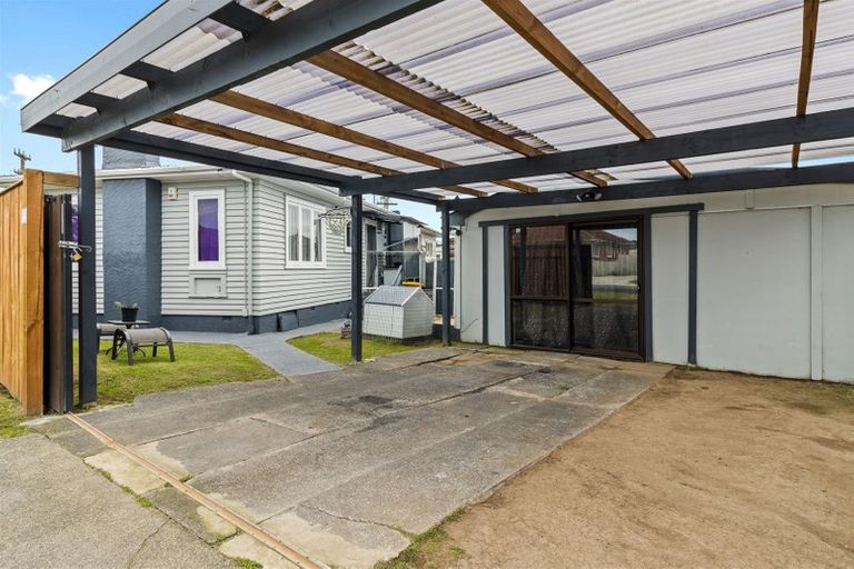 Photo of property in 6 Gordon Road, Papatoetoe, Auckland, 2025