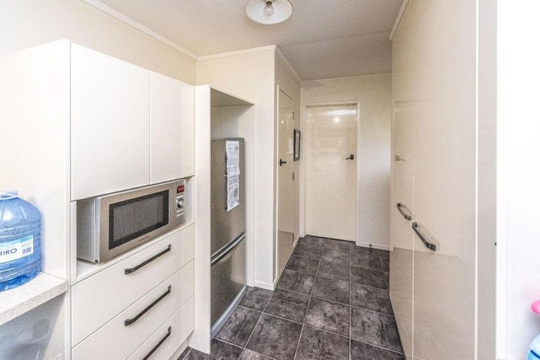 Photo of property in 5 Caversham Road, Westmere, Whanganui, 4501