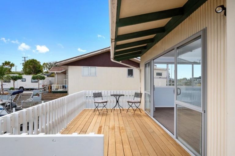 Photo of property in 14 Mcdonnell Street, Omokoroa, 3114