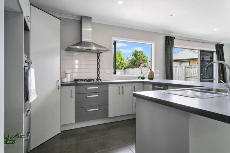 Photo of property in 5 Tulip Drive, Cambridge, 3434