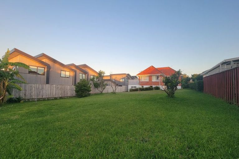 Photo of property in 39 Norman Road, Hauraki, Auckland, 0622