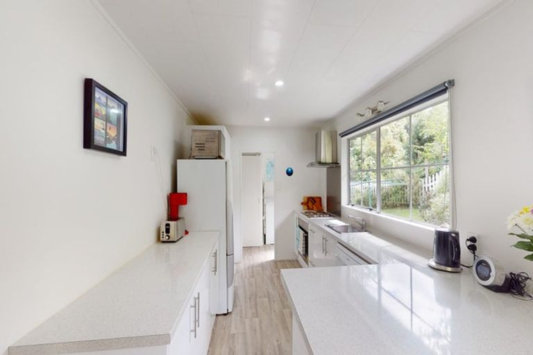 Photo of property in 10a Coates Street, Tawa, Wellington, 5028