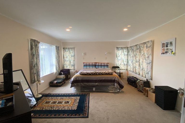 Photo of property in 39 Nirvana Way, Mount Roskill, Auckland, 1041