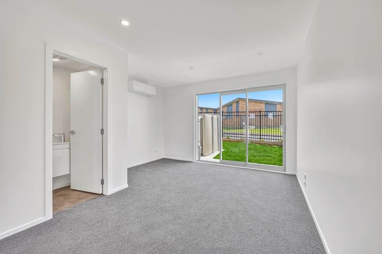 Photo of property in 25 Ngae Place, Mangere East, Auckland, 2024