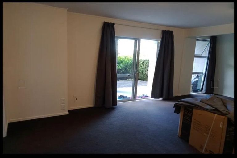 Photo of property in 15 Verran Road, Birkenhead, Auckland, 0626