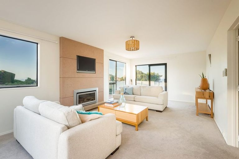 Photo of property in 54a Belleview Terrace, Mount Pleasant, Christchurch, 8081