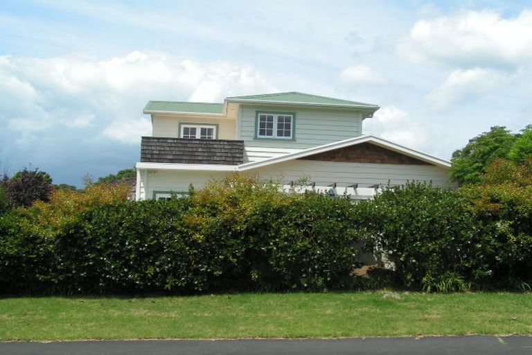 Photo of property in 15 Cameron Street, Takapuna, Auckland, 0622