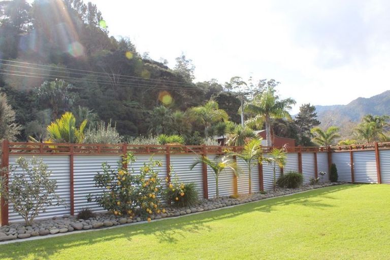 Photo of property in 479 Albert Street, Coromandel, 3506