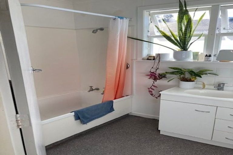 Photo of property in 258 Ohiro Road, Brooklyn, Wellington, 6021