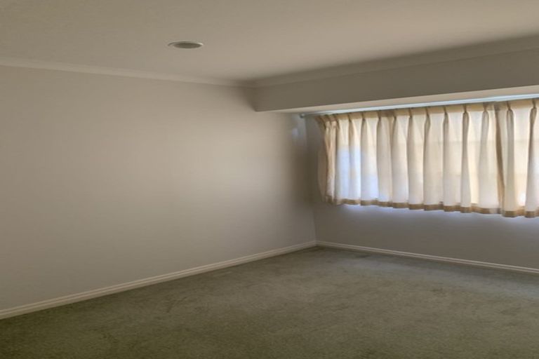 Photo of property in 13 Moss Crescent, Takanini, 2112