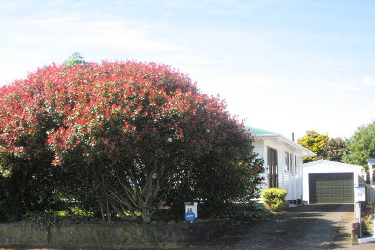 Photo of property in 34 Budleigh Street, Frankleigh Park, New Plymouth, 4310