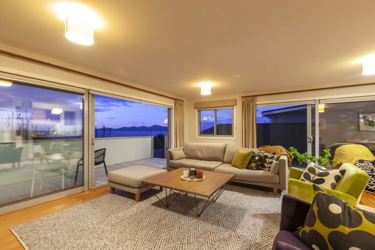 Photo of property in 121 The Parade, Paekakariki, 5034