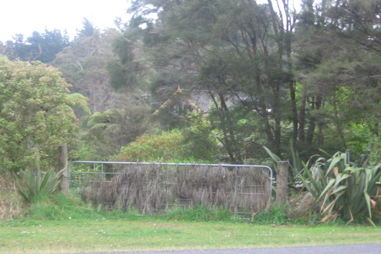 Photo of property in 2711 Rings Road, Coromandel, 3506