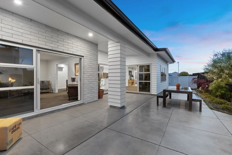 Photo of property in 96 Puhirake Crescent, Pyes Pa, Tauranga, 3112