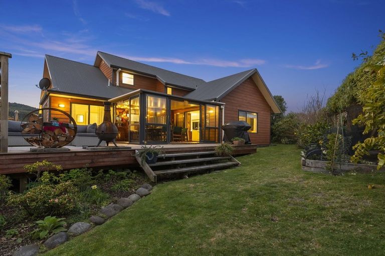 Photo of property in 31 Te Waaka Terrace, Kuratau, Turangi, 3381