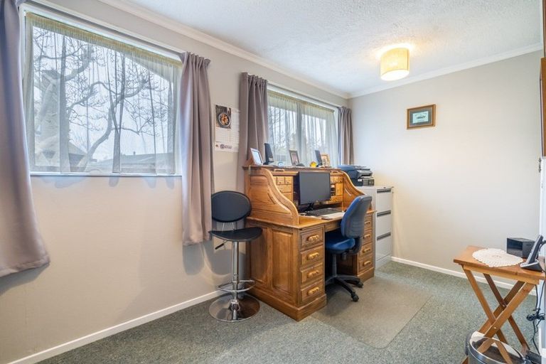 Photo of property in 2 Hamilton Avenue, Winton, 9720