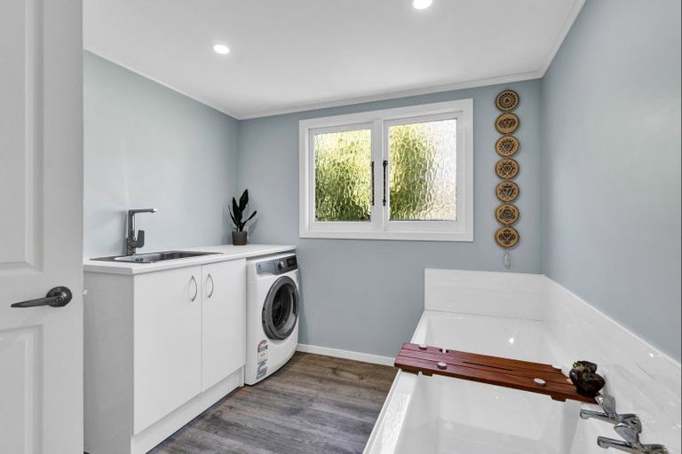 Photo of property in 1233 Egmont Road, Egmont Village, New Plymouth, 4372