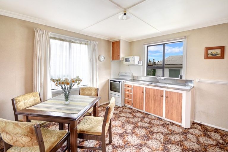 Photo of property in 12 Spenser Street, Milton, 9220