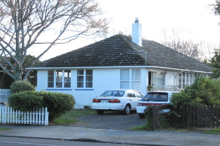 Photo of property in 115 Latham Street, Marewa, Napier, 4110