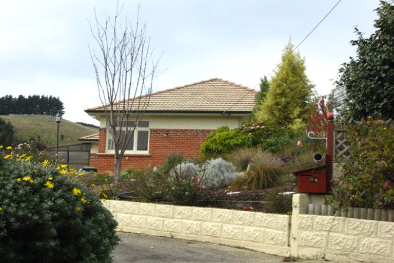 Photo of property in 74 Marion Street, Macandrew Bay, Dunedin, 9014