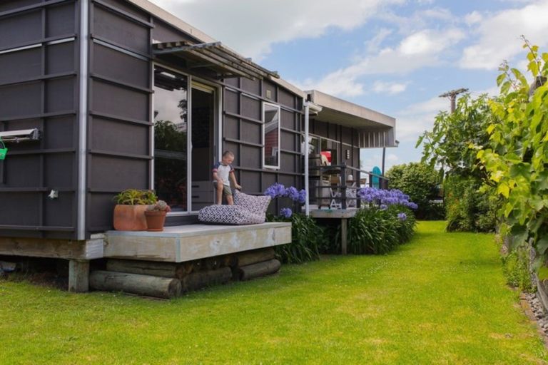 Photo of property in 36b Tasman Parade, Oakura, 4314