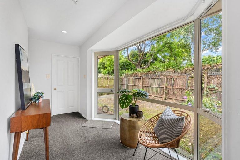 Photo of property in 2/86 Brookside Terrace, Bryndwr, Christchurch, 8053