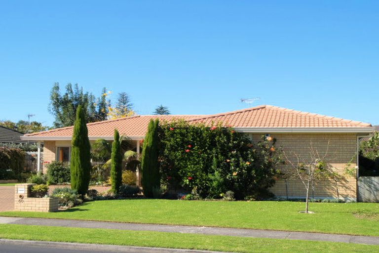 Photo of property in 60 Millhouse Drive, Northpark, Auckland, 2013