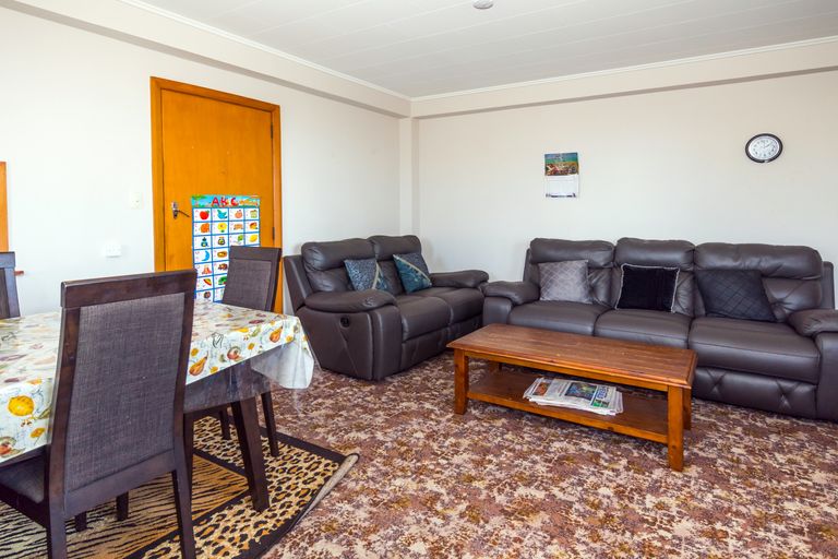 Photo of property in 1/18 Trafalgar Street, Maori Hill, Timaru, 7910
