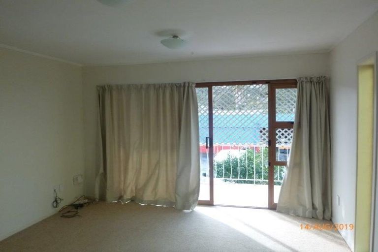 Photo of property in 10/773 Beach Road, Browns Bay, Auckland, 0630