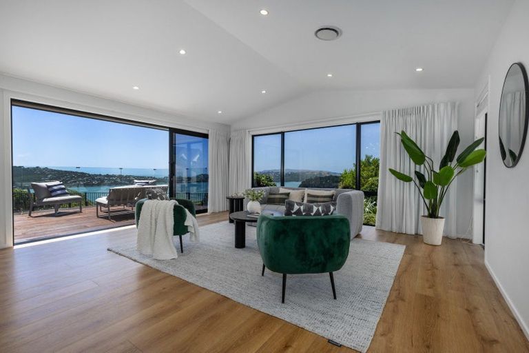 Photo of property in 60b Queen Charlotte Drive, Aotea, Porirua, 5024