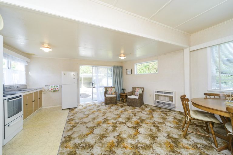 Photo of property in 6 Moheke Avenue, Roslyn, Palmerston North, 4414